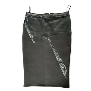 ‼️Any 2 for $20‼️: River Island Black Midi Skirt